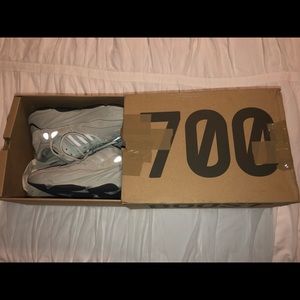 Yeezy boost 700 salt size 9.5 NWT
